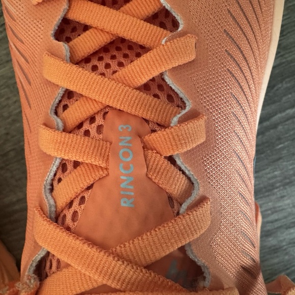 Hoka One One Rincon 3 
Shell Coral Peach 1119396-SCPP W8B - Picture 7 of 13